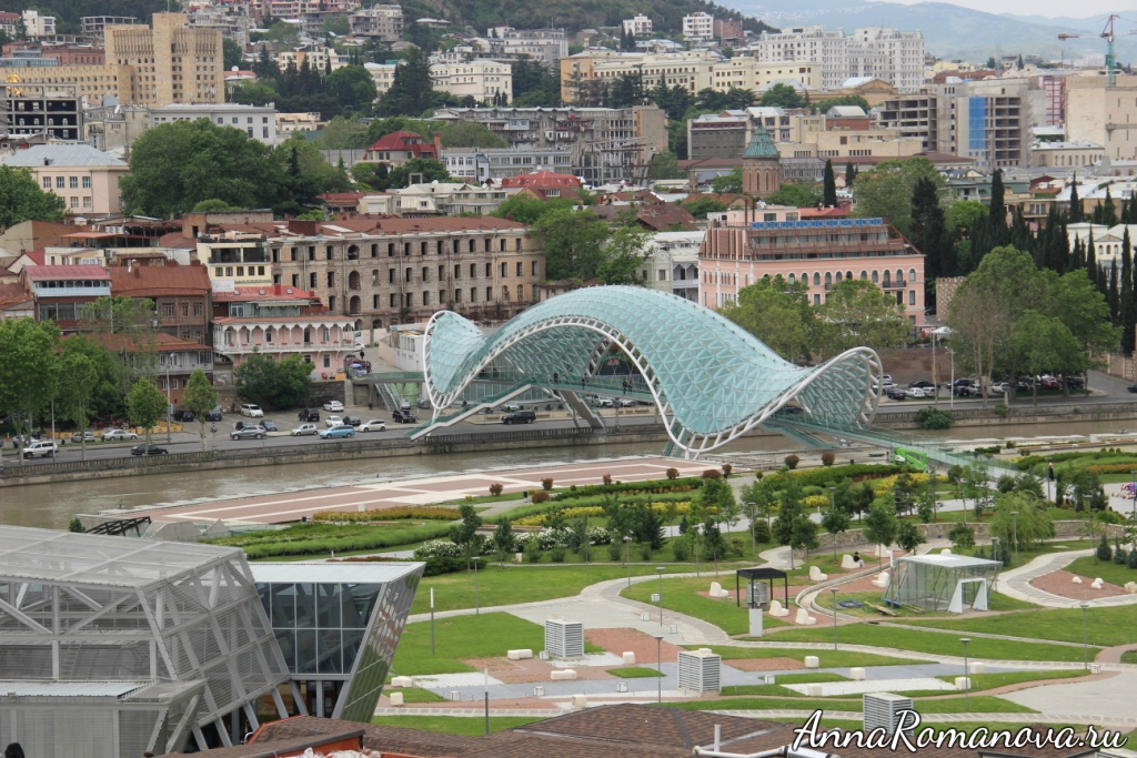 мост мира тбилиси