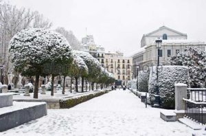 Снег в Мадриде - редкое явление, случается раз в несколько лет.