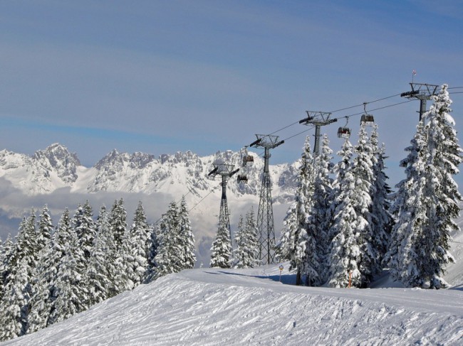 Самый известный и популярный австрийский горнолыжный курорт в Тирольских Альпах - Китцбюэль