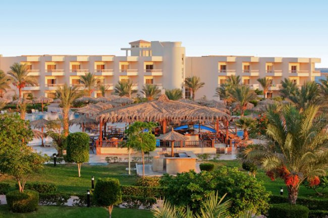 Отель Hilton Hurghada Long Beach Resort 4*
