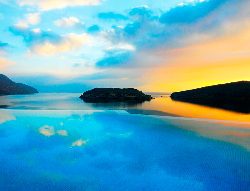 яркие краски острова Крит