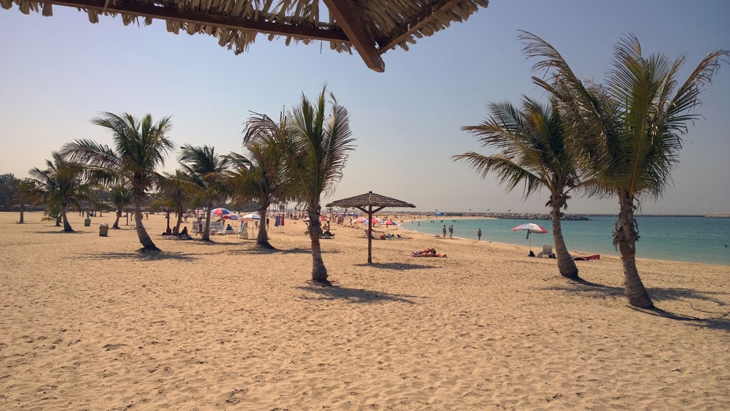 Пляж Аль-Мамзар Бич