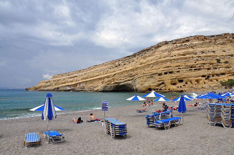 Пляжный сезон в Греции в мае