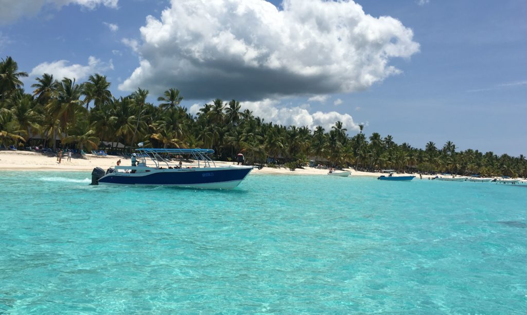 Настоящая Доминикана: сколько стоит экскурсия на остров Саона?