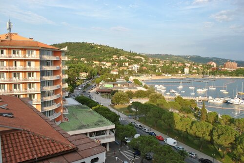Вид с балкона отеля в Порторож