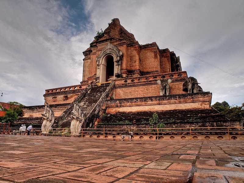Чиангмай храм Ват Чеди Луанг