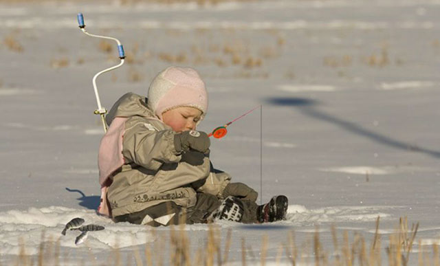 Отдохнуть на озерах Беларуси зимой