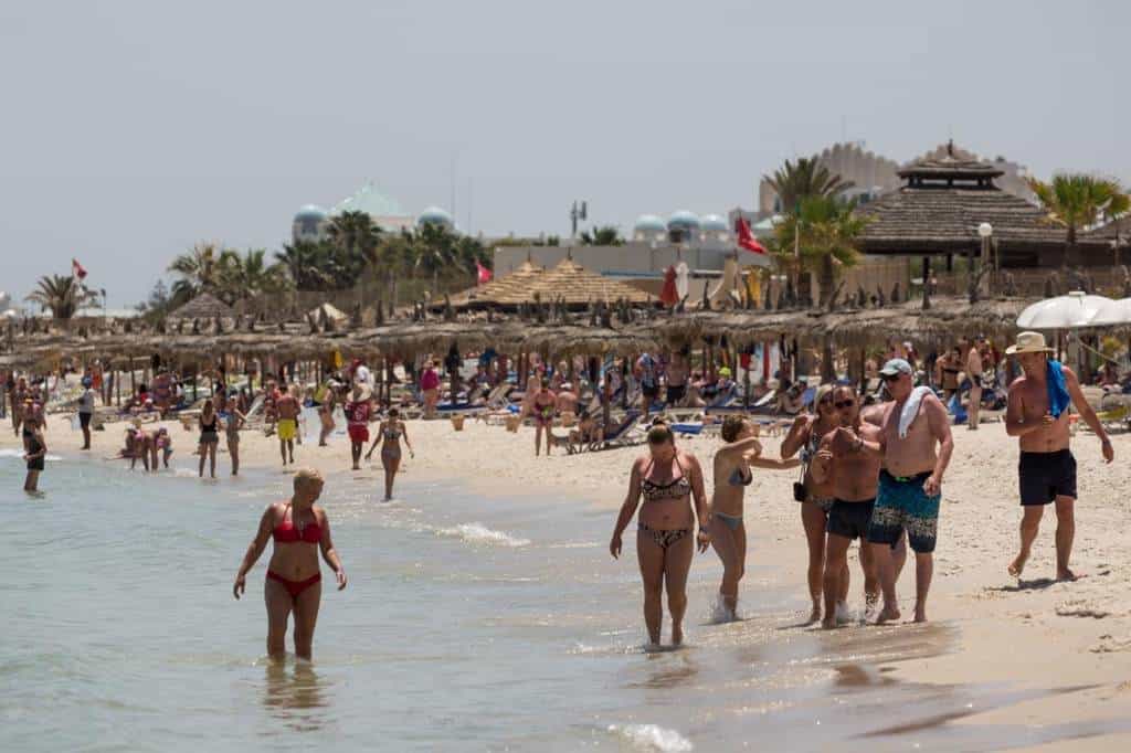 Пляжи в Тунисе летом