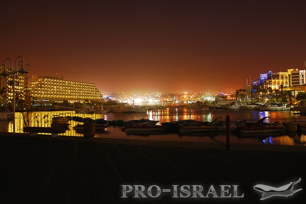 Ночной Эйлат, Израиль, Красное море