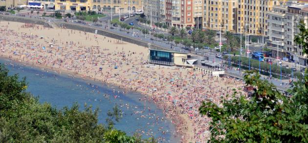 В августе Испания претерпевает наплыв курортников, и это не удивительно, ведь конец лета - самый жаркий период в году