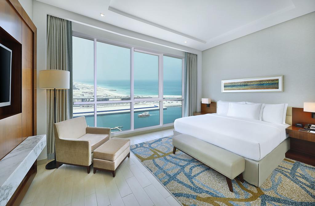 Номер в отеле DoubleTree by Hilton Dubai Jumeirah Beach