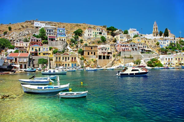 Удивительная Греция - иллюстрированный остров symi — стоковое фото