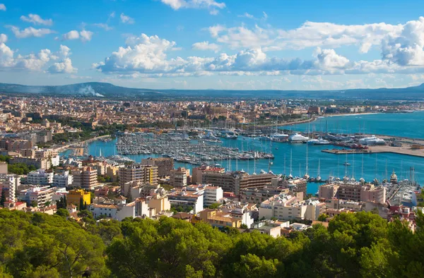 Город Пальма-де-Майорка с высоты птичьего полета. Балеарские islands.spain — стоковое фото